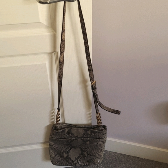 MICHEAL KORS purse - Picture 5 of 6